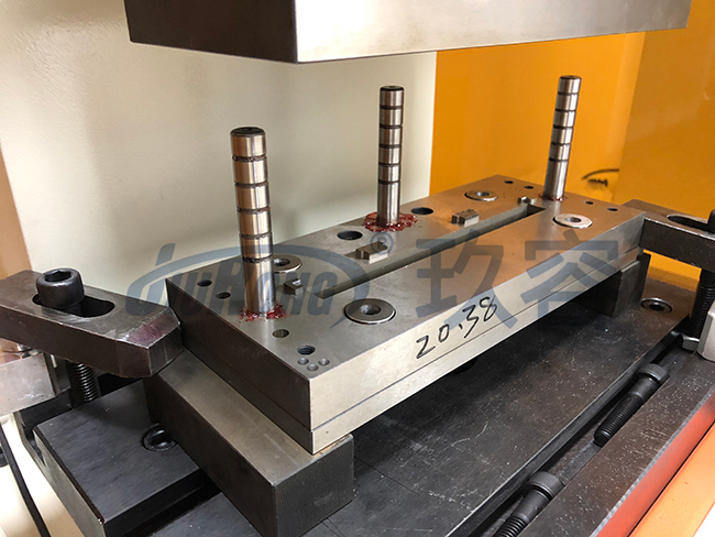 羞羞漫画WWW成人漫画樱機下模安裝情況